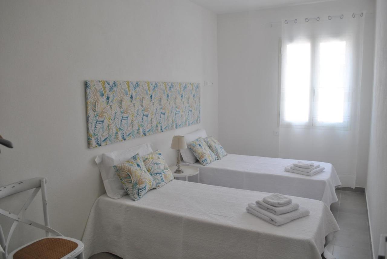 Casa Lory - Appartamento Con 2 Camere In Centro Abitato オロゼーイ エクステリア 写真
