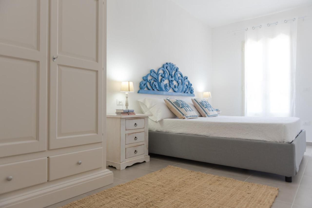 Casa Lory - Appartamento Con 2 Camere In Centro Abitato オロゼーイ エクステリア 写真