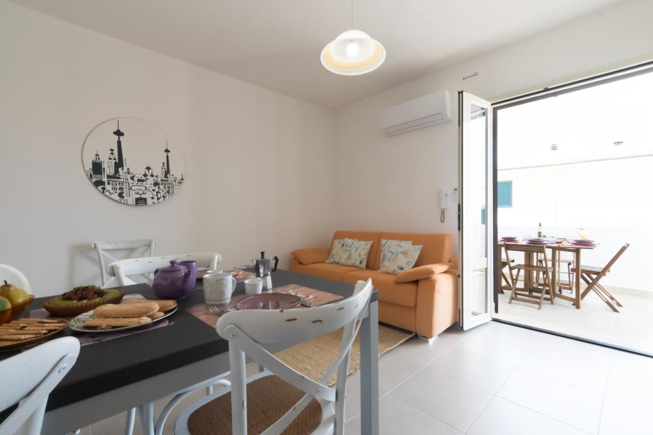 Casa Lory - Appartamento Con 2 Camere In Centro Abitato オロゼーイ エクステリア 写真